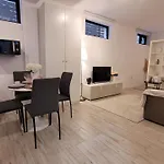 Luxury Mansion Apartment *