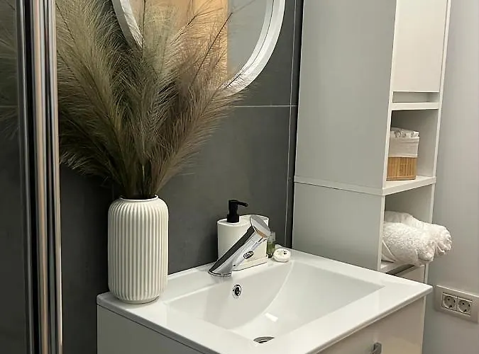 Luxury Mansion Бухарест