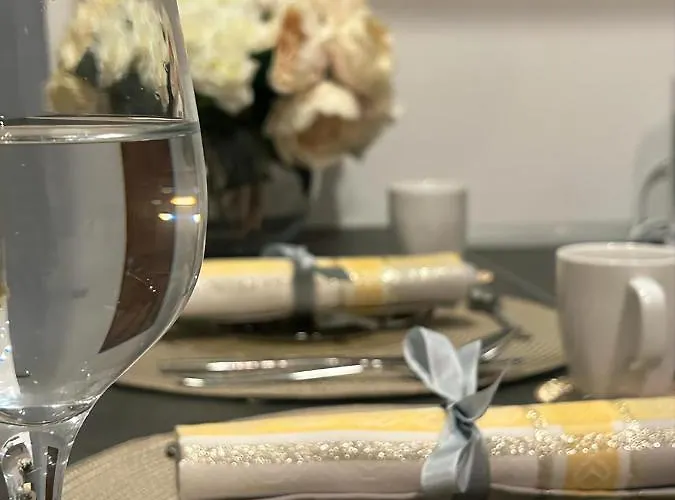 Luxury Mansion Бухарест