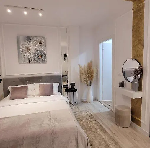 Luxury Mansion Apartment