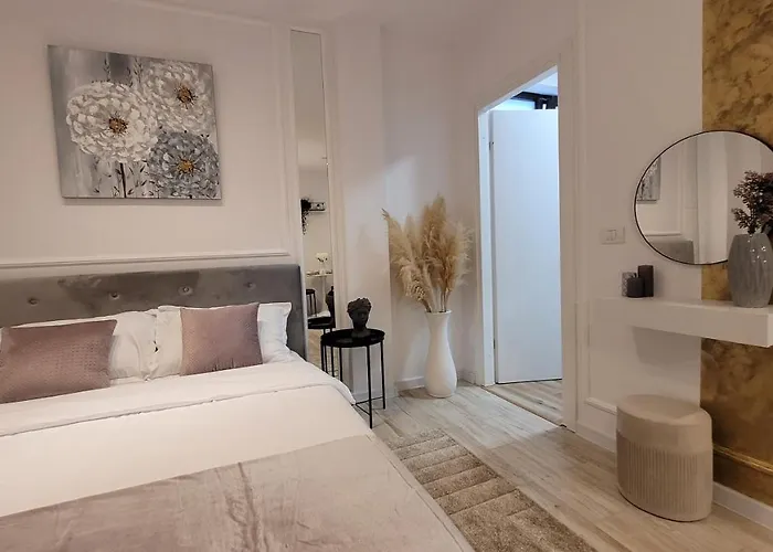 Апартаменты Luxury Mansion Бухарест