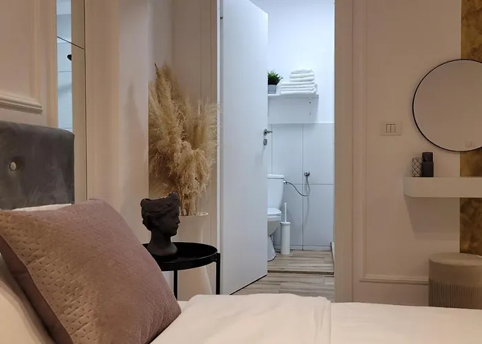 公寓 Luxury Mansion 布加勒斯特